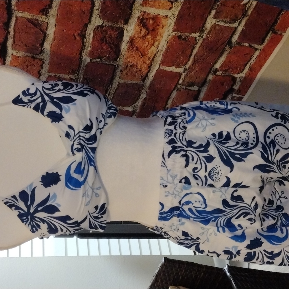 Women's beach top and pants. Blue black and light blue print top and pants